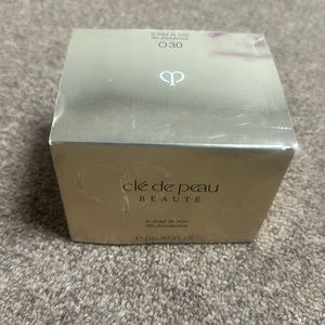 CLE DE PEAU THE FOUNDATION